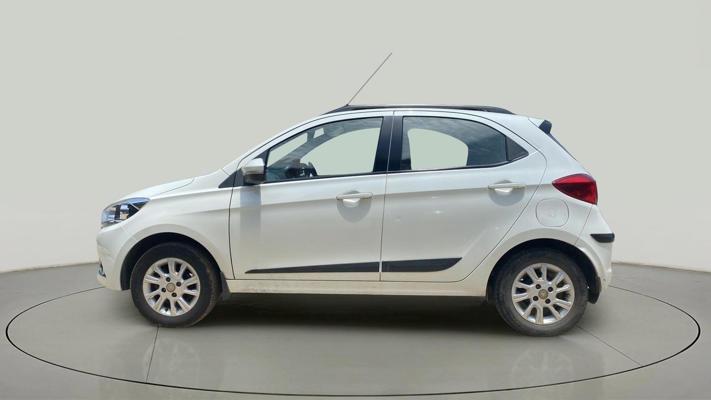 2017 Tata Tiago XZ PETROL, Petrol, Manual, 57,555 km, Left Side