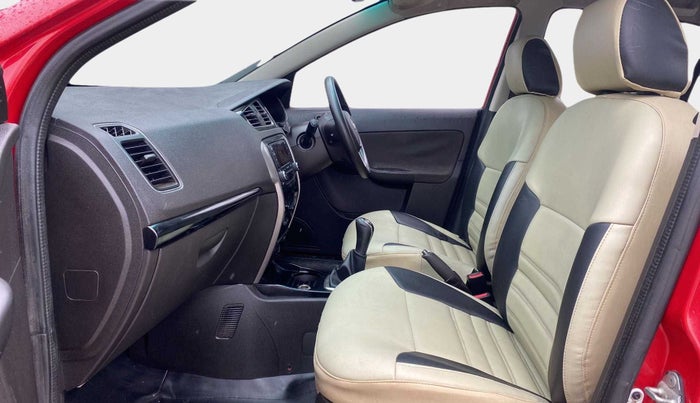 2015 Tata Bolt XMS REVOTRON, Petrol, Manual, 54,138 km, Right Side Front Door Cabin