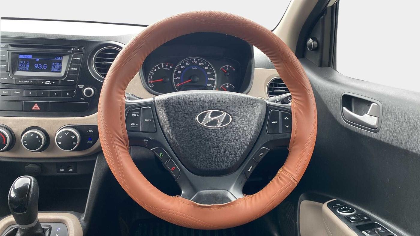 2015 Hyundai Grand i10 ASTA AT 1.2 KAPPA VTVT, Petrol, Automatic, 67,848 km, Steering Wheel Close Up
