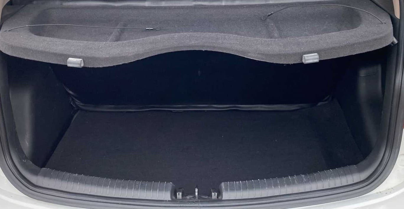 2015 Hyundai Grand i10 ASTA AT 1.2 KAPPA VTVT, Petrol, Automatic, 67,848 km, Boot Inside