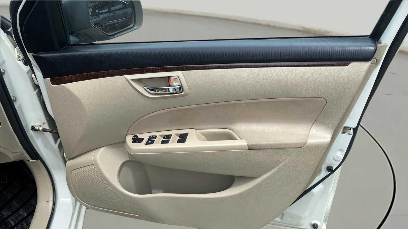 2014 Maruti Swift Dzire VXI, Petrol, Manual, 27,791 km, Driver Side Door Panels Control