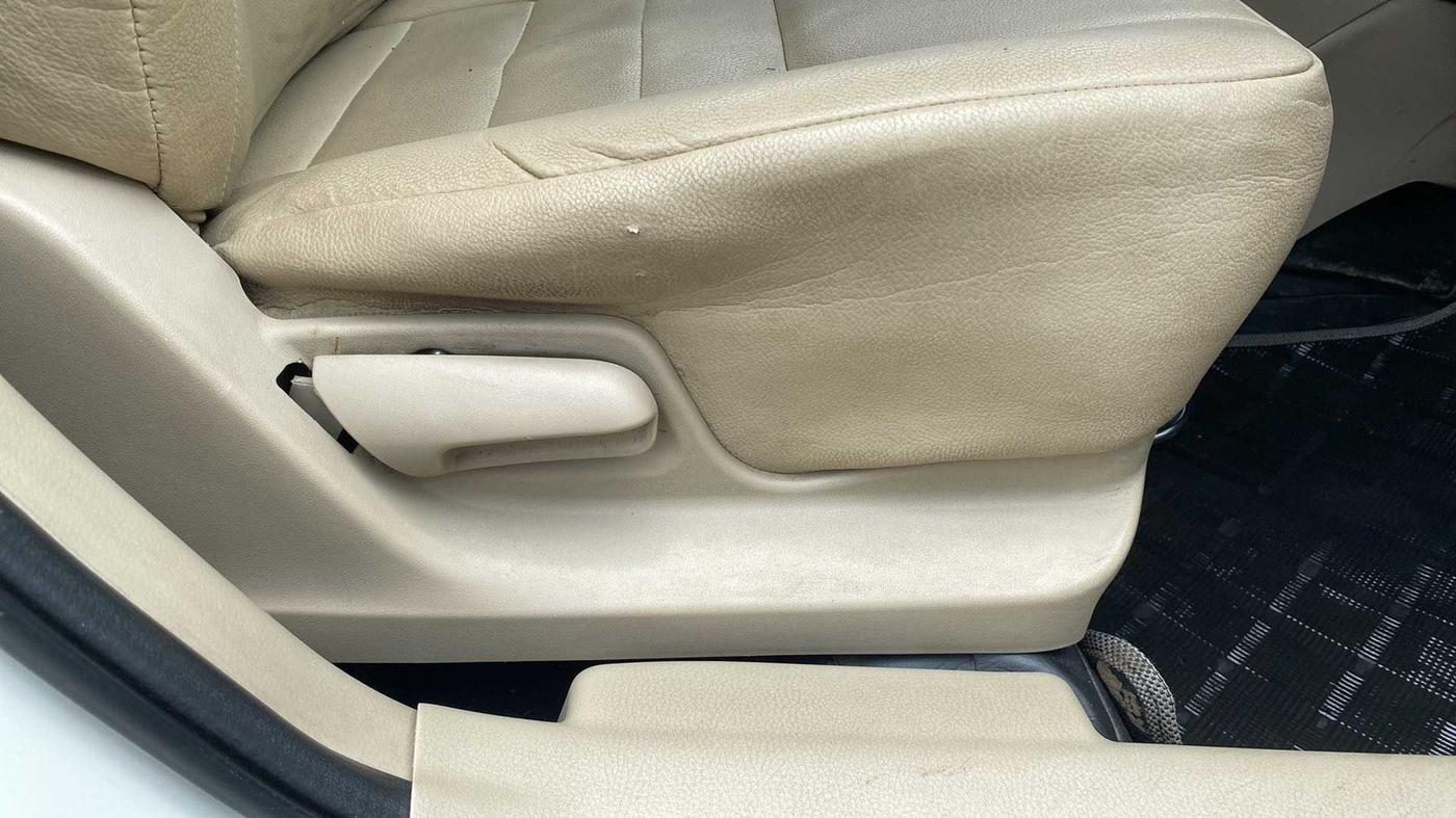 2014 Maruti Swift Dzire VXI, Petrol, Manual, 27,791 km, Driver Side Adjustment Panel