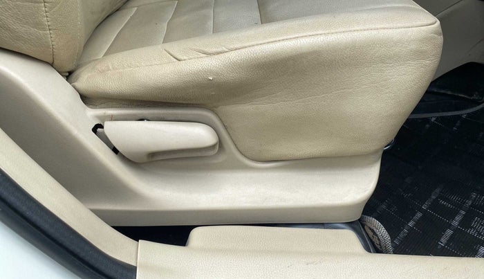 2014 Maruti Swift Dzire VXI, Petrol, Manual, 27,791 km, Driver Side Adjustment Panel