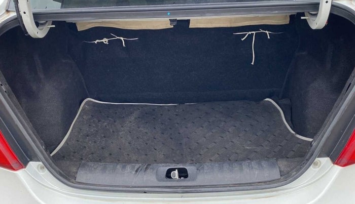 2014 Maruti Swift Dzire VXI, Petrol, Manual, 27,791 km, Boot Inside