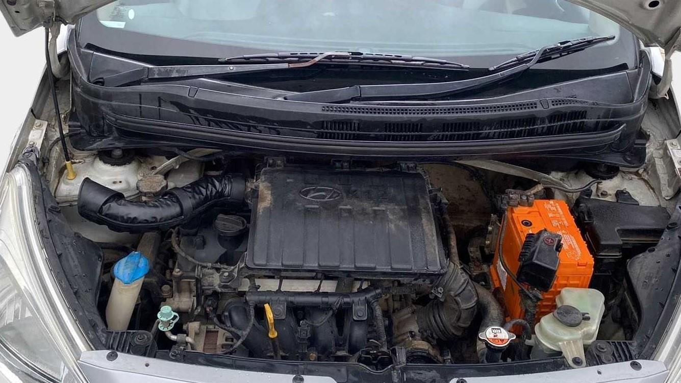 2017 Hyundai Grand i10 SPORTZ 1.2 KAPPA VTVT, Petrol, Manual, 42,748 km, Open Bonet
