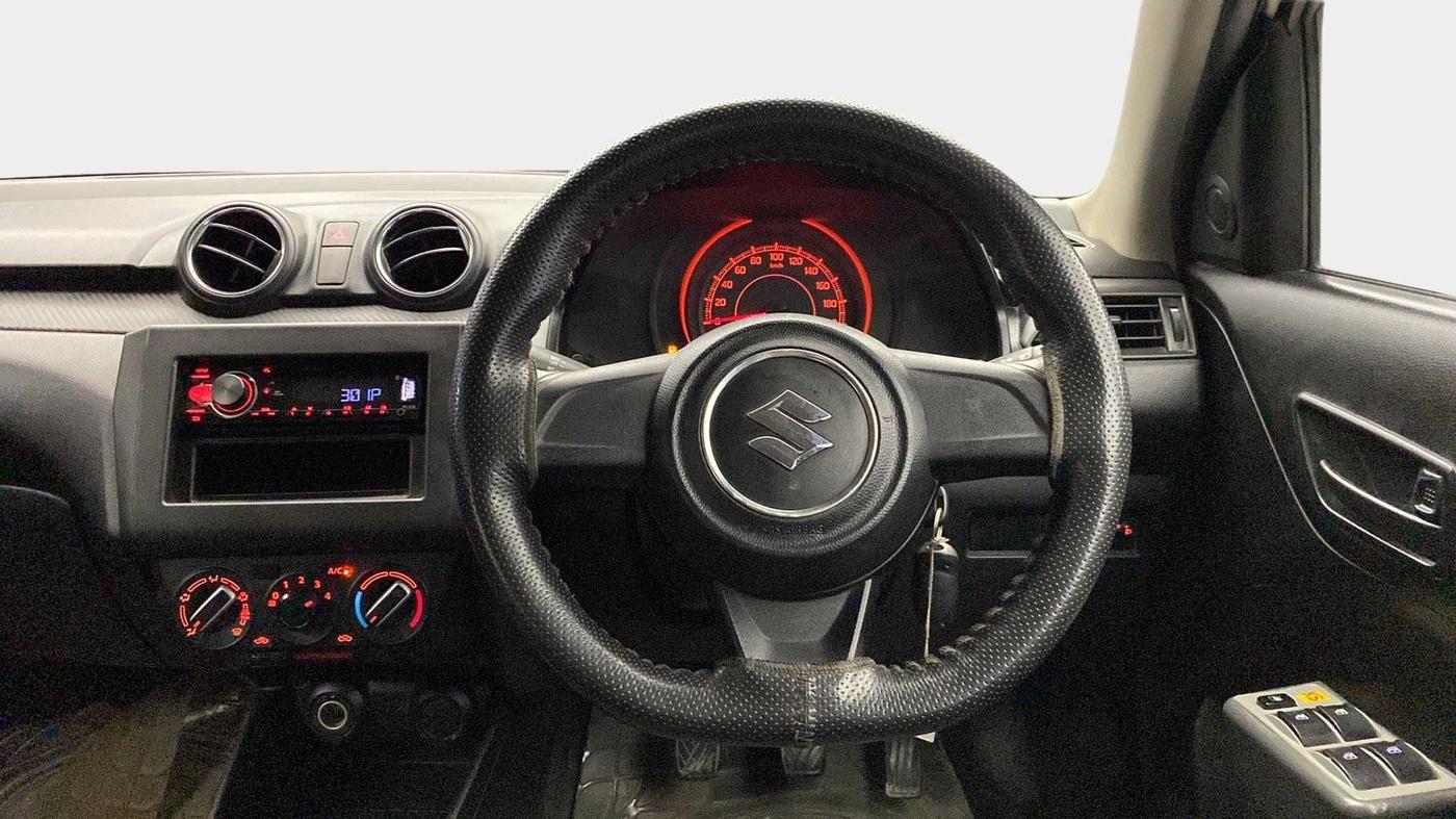 2018 Maruti Swift LXI, Petrol, Manual, 46,972 km, Steering Wheel Close Up