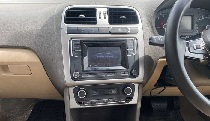 2016 Volkswagen Vento HIGHLINE PETROL AT, Petrol, Automatic, 57,895 km, Air Conditioner