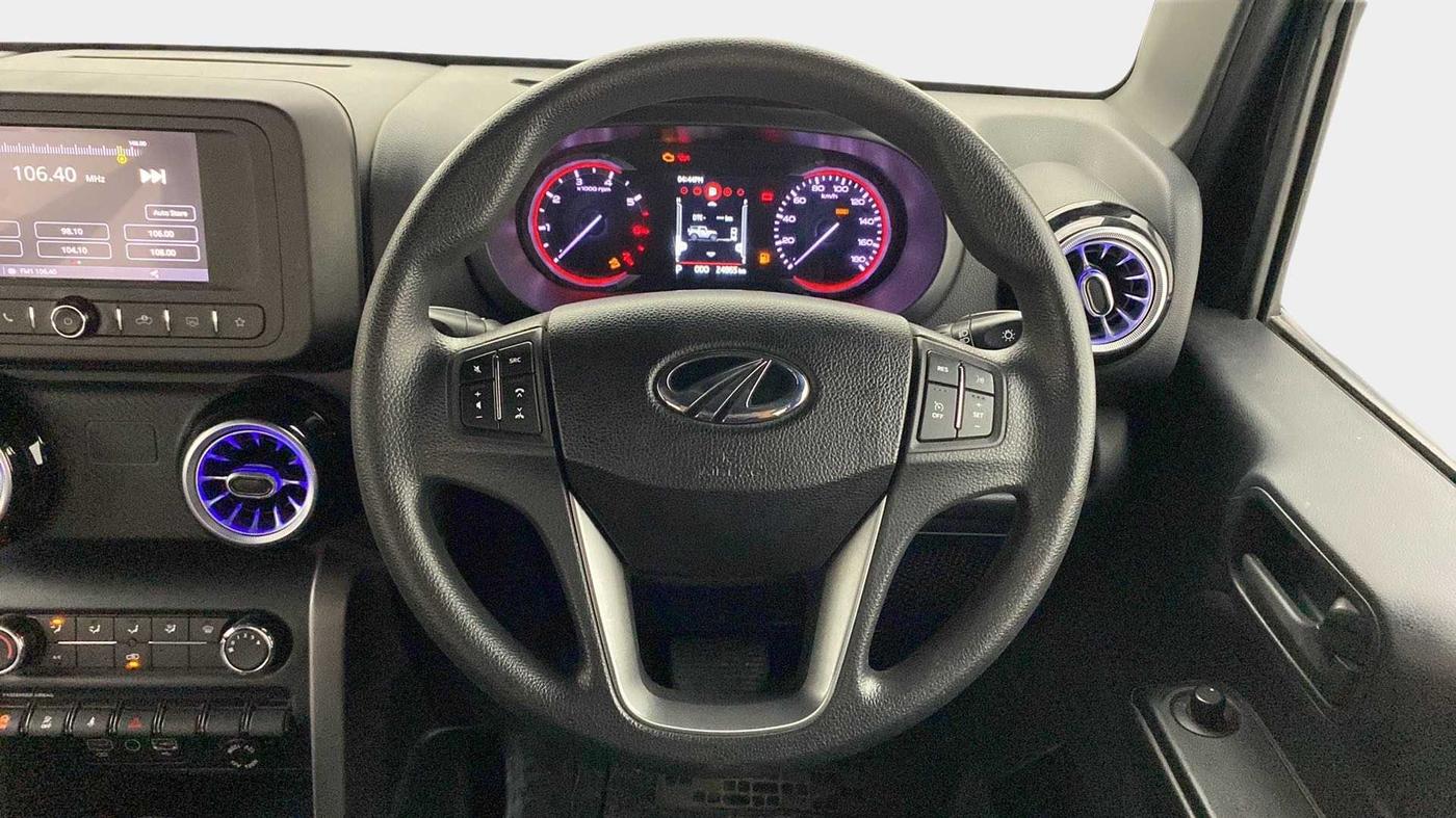 2020 Mahindra Thar LX  P 4WD AT CONVERTIBLE, CNG, Automatic, 24,982 km, Steering Wheel Close Up