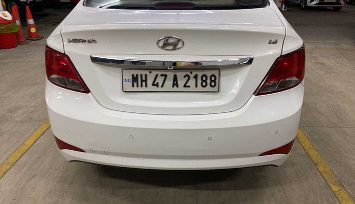 2015 Hyundai Verna FLUIDIC 4S 1.6 VTVT S, Petrol, Manual, 38,877 km, Dicky (Boot door) - Handle has minor damage