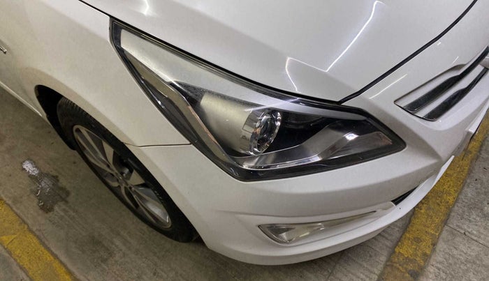 2015 Hyundai Verna FLUIDIC 4S 1.6 VTVT S, Petrol, Manual, 38,877 km, Right headlight - Minor scratches