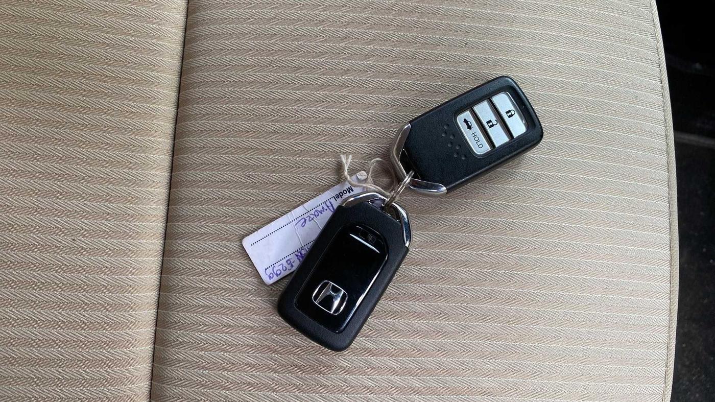 2021 Honda Amaze 1.2L I-VTEC VX, Petrol, Manual, 28,560 km, Key Close Up