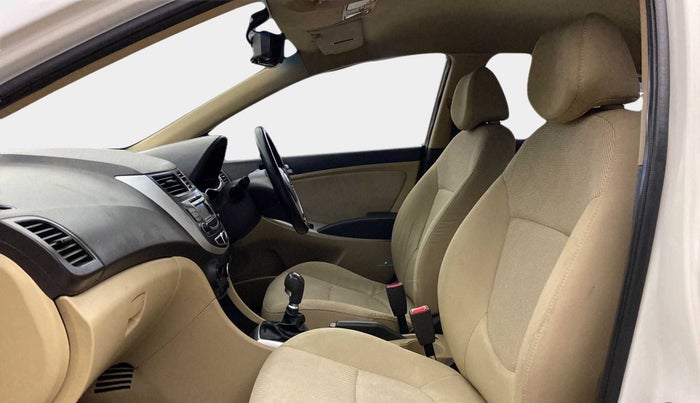 2013 Hyundai Verna FLUIDIC 1.4 VTVT, Petrol, Manual, 37,454 km, Right Side Front Door Cabin