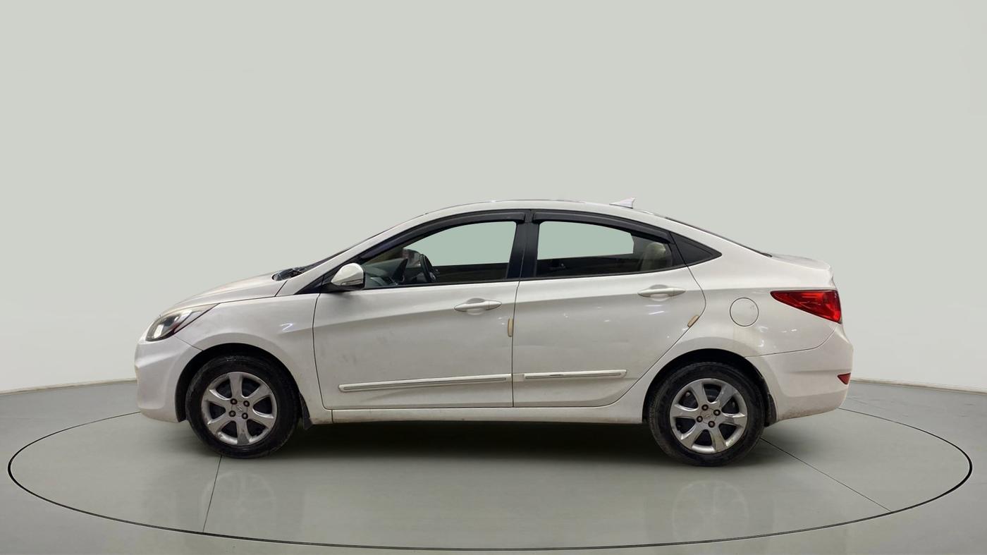 2013 Hyundai Verna FLUIDIC 1.4 VTVT, Petrol, Manual, 37,454 km, Left Side