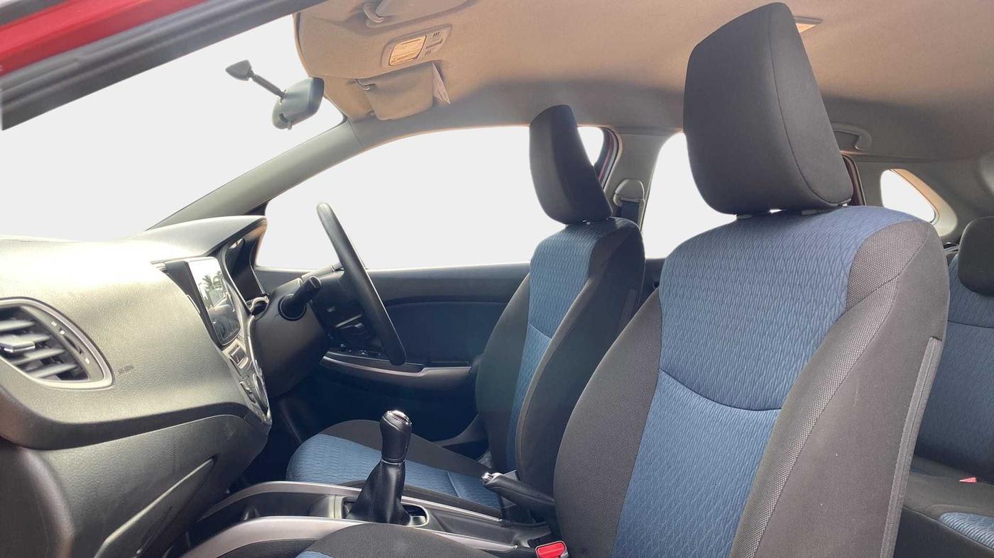 2019 Maruti Baleno DELTA PETROL 1.2, CNG, Manual, 24,160 km, Right Side Front Door Cabin
