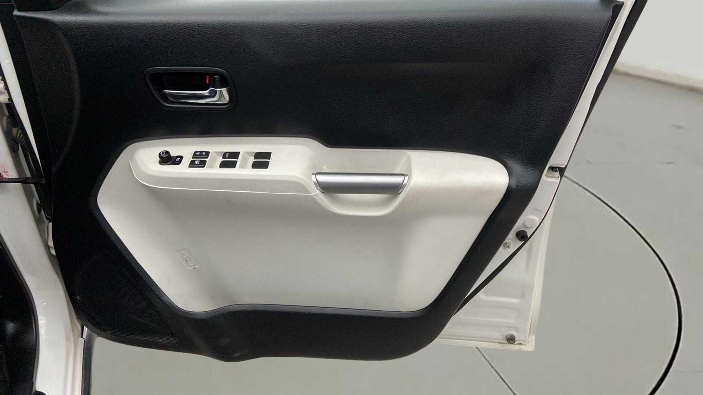 2021 Maruti IGNIS ZETA 1.2, Petrol, Manual, 19,092 km, Driver Side Door Panels Control