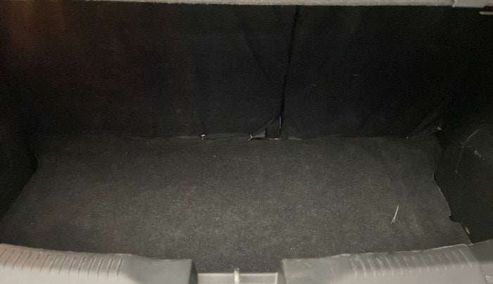 2021 Maruti IGNIS ZETA 1.2, Petrol, Manual, 19,092 km, Boot Inside