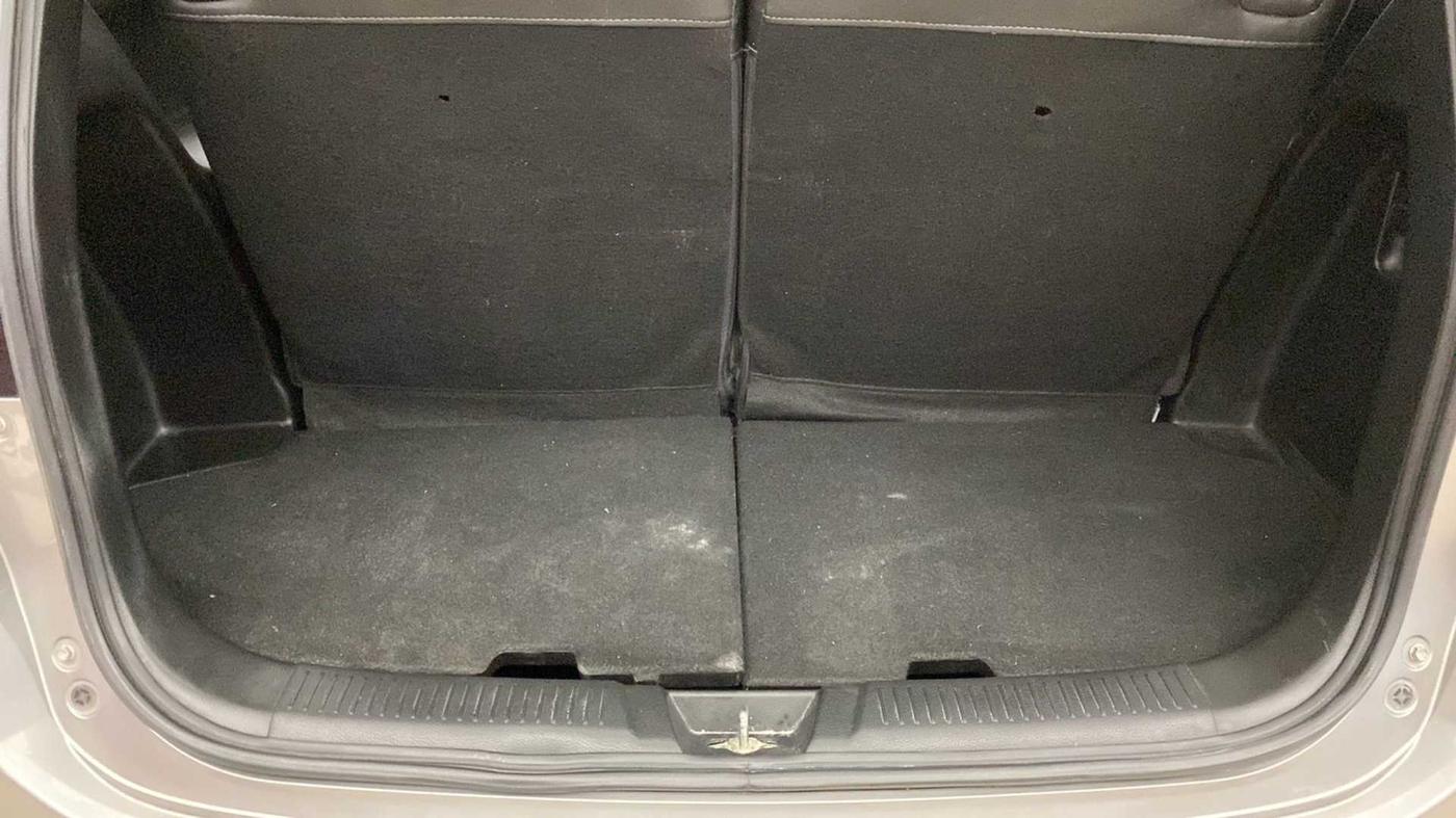 2021 Maruti XL6 ZETA AT, Petrol, Automatic, 27,739 km, Boot Inside