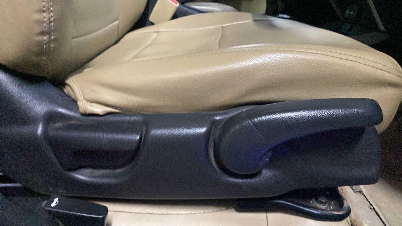 2018 Honda City 1.5L I-VTEC V MT, Petrol, Manual, 47,801 km, Driver Side Adjustment Panel