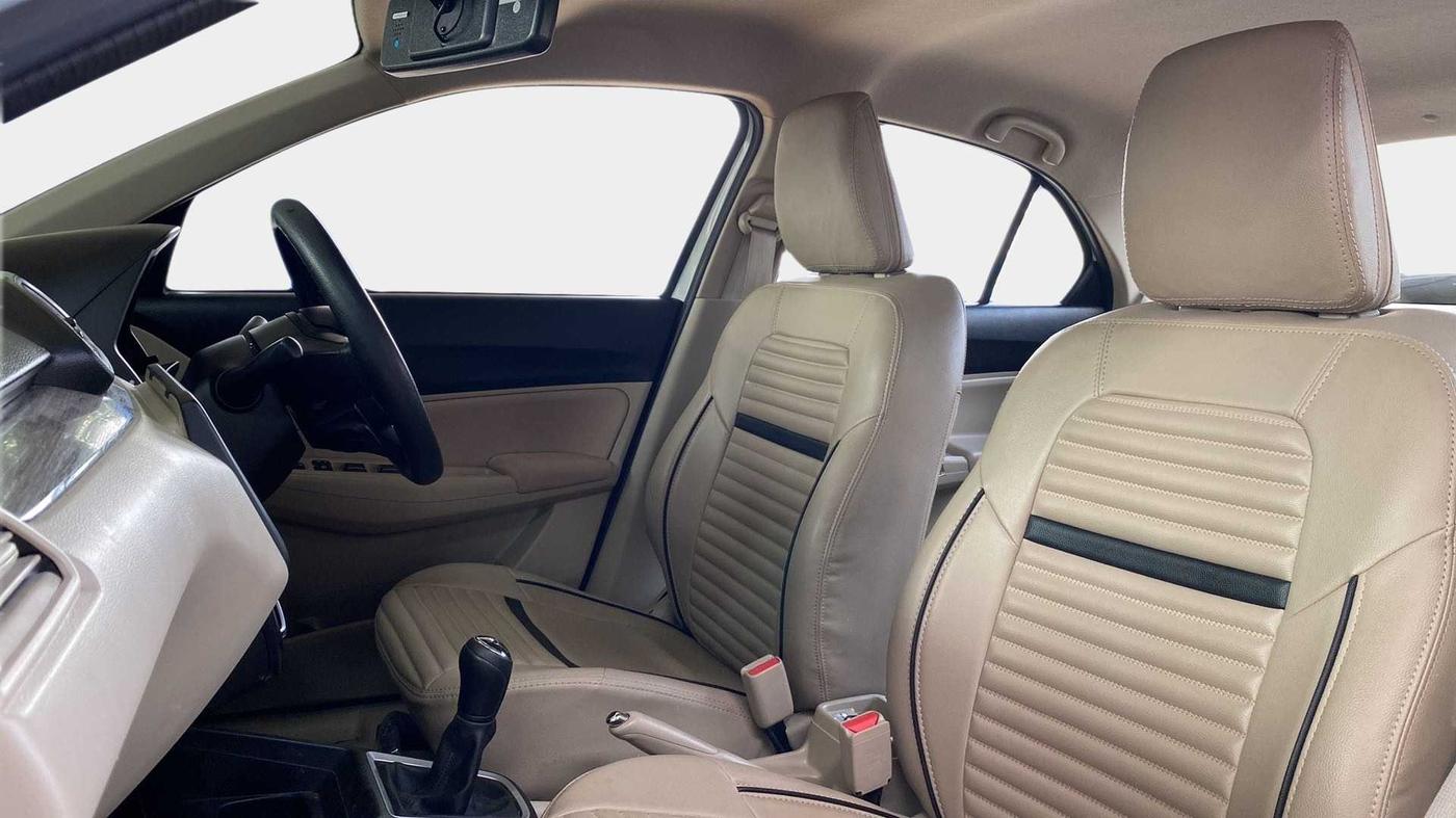 2022 Maruti Dzire VXI, Petrol, Manual, 4,428 km, Right Side Front Door Cabin