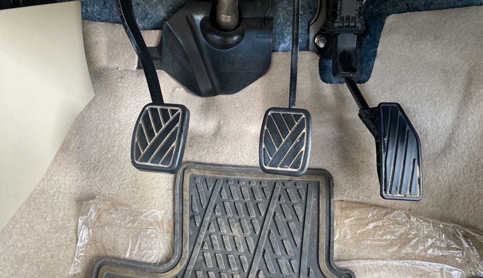2022 Maruti Dzire VXI, Petrol, Manual, 4,428 km, Pedals