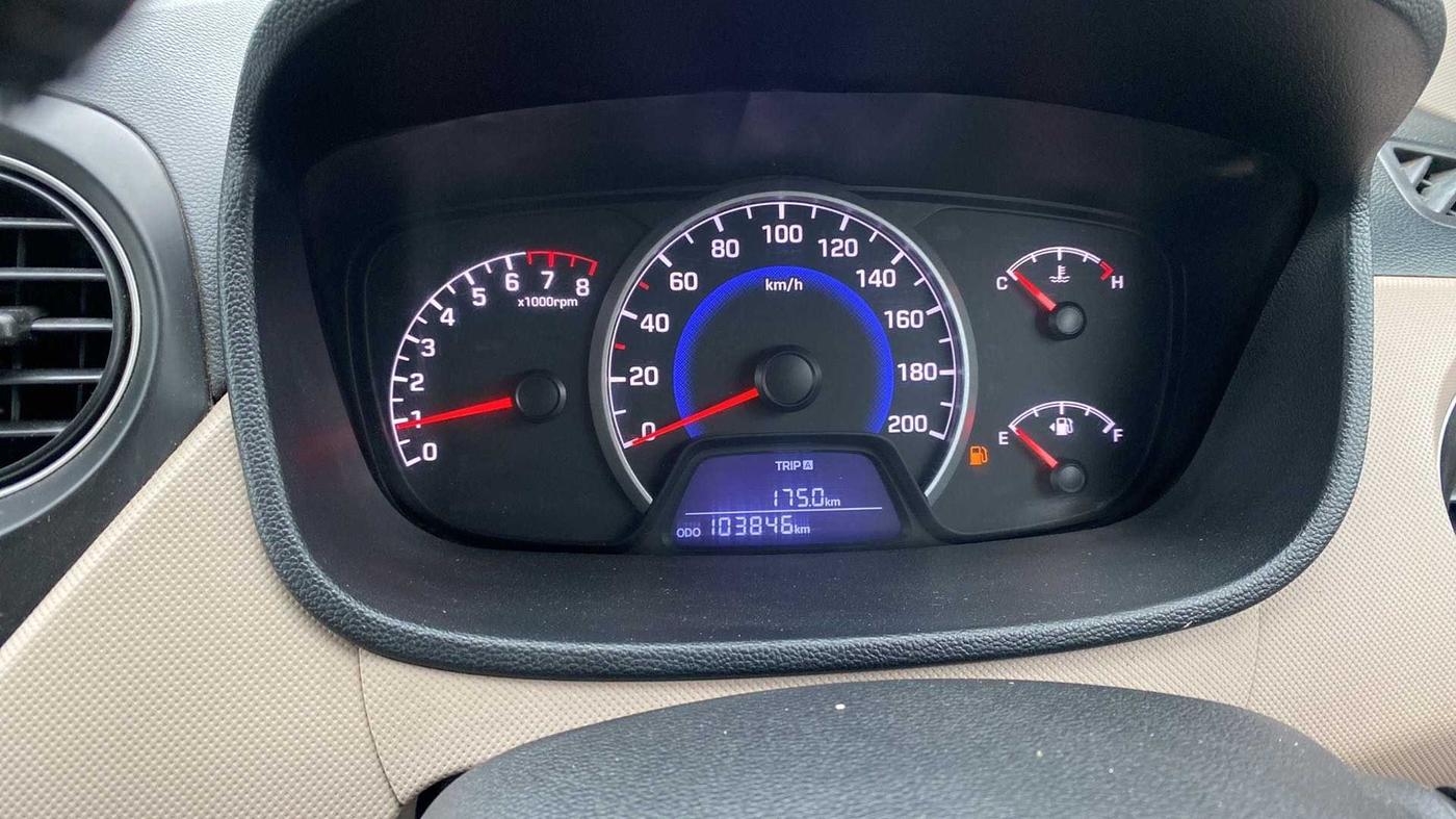 2017 Hyundai Grand i10 SPORTZ 1.2 KAPPA VTVT, CNG, Manual, 1,03,808 km, Odometer Image