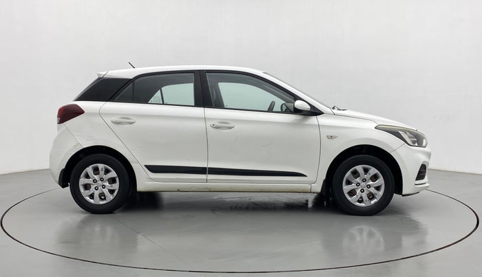 2018 Hyundai Elite i20 MAGNA EXECUTIVE 1.2, CNG, Manual, 1,06,802 km, Right Side View