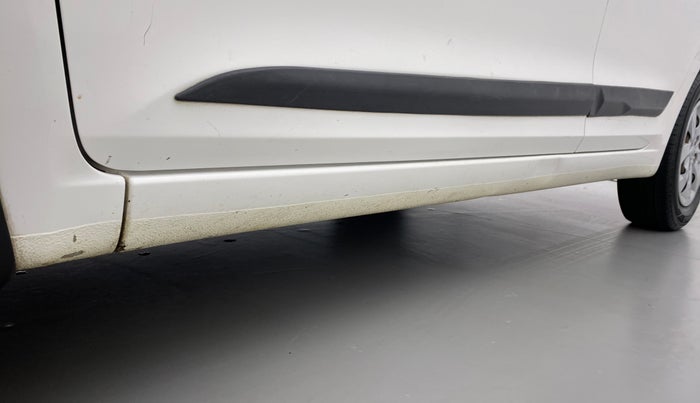 2018 Hyundai Elite i20 MAGNA EXECUTIVE 1.2, CNG, Manual, 1,06,802 km, Left running board - Slightly dented