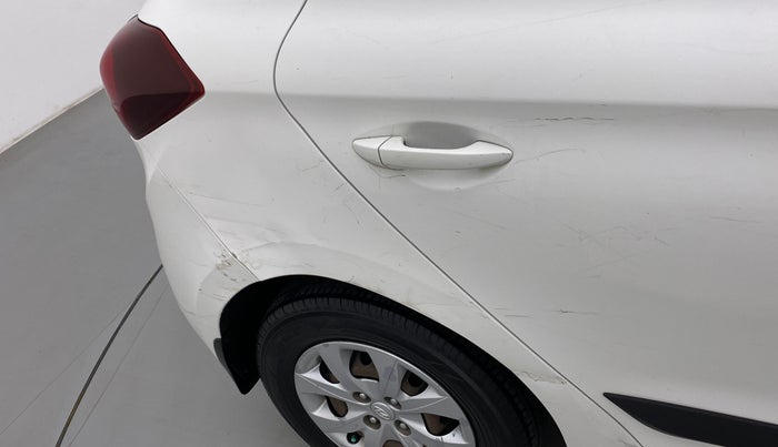 2018 Hyundai Elite i20 MAGNA EXECUTIVE 1.2, CNG, Manual, 1,06,802 km, Right quarter panel - Minor scratches