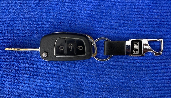 2018 Hyundai Elite i20 MAGNA EXECUTIVE 1.2, CNG, Manual, 1,06,802 km, Key Close Up