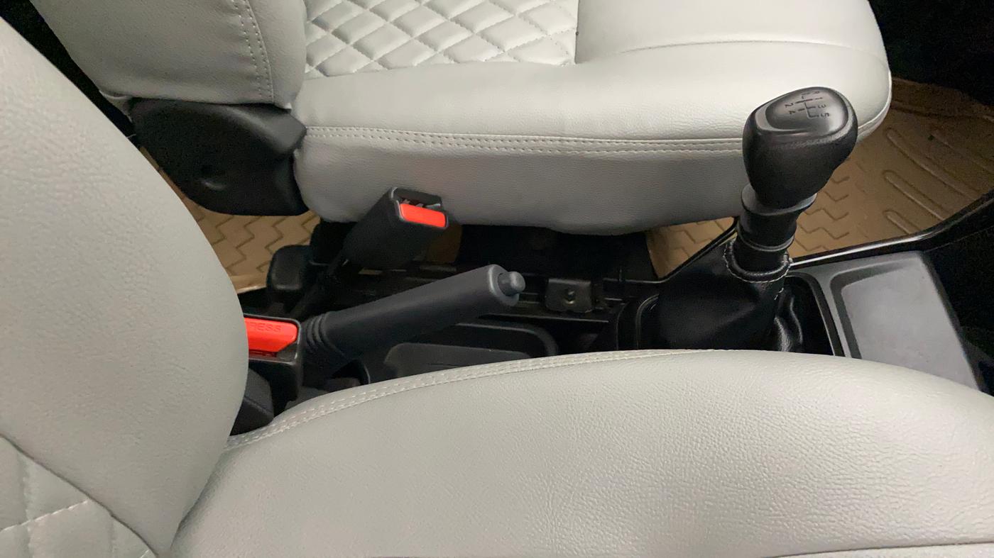 2020 Datsun Redi Go A, Petrol, Manual, 16,276 km, Gear Lever