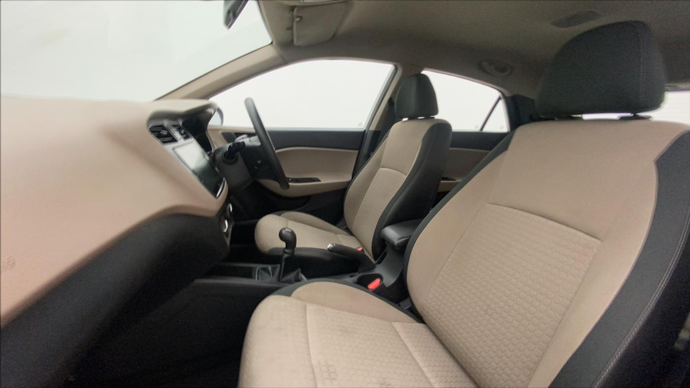 2017 Hyundai Elite i20 SPORTZ 1.2, Petrol, Manual, 40,512 km, Right Side Front Door Cabin