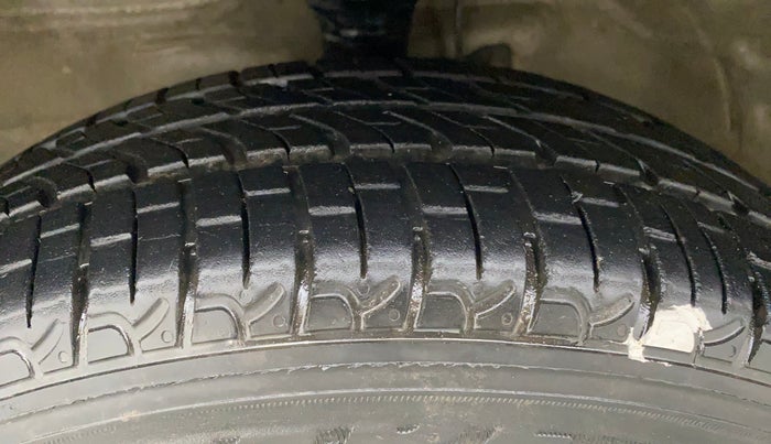 2014 Maruti Wagon R 1.0 VXI, Petrol, Manual, 55,465 km, Left Front Tyre Tread