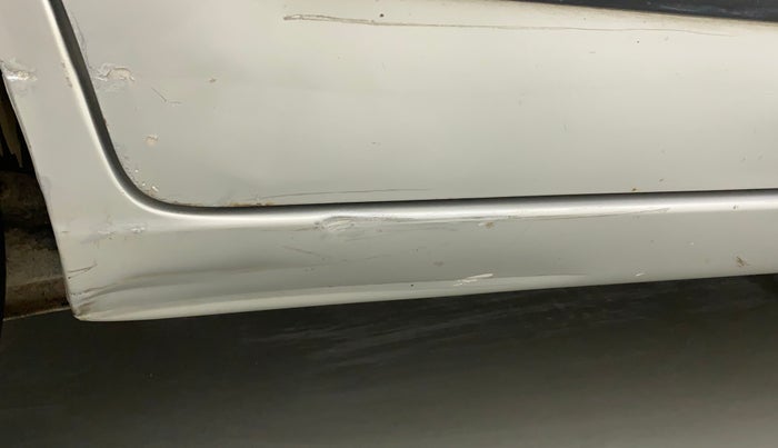 2014 Maruti Wagon R 1.0 VXI, Petrol, Manual, 55,465 km, Right running board - Slightly dented
