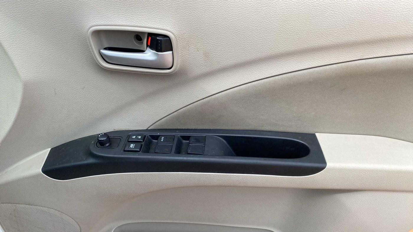 2020 Maruti Celerio ZXI AMT (O), Petrol, Automatic, 15,808 km, Driver Side Door Panels Control