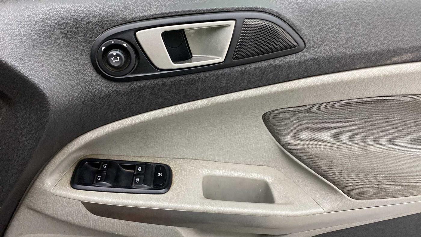 2015 Ford Ecosport TITANIUM 1.5L DIESEL, Diesel, Manual, 98,881 km, Driver Side Door Panels Control