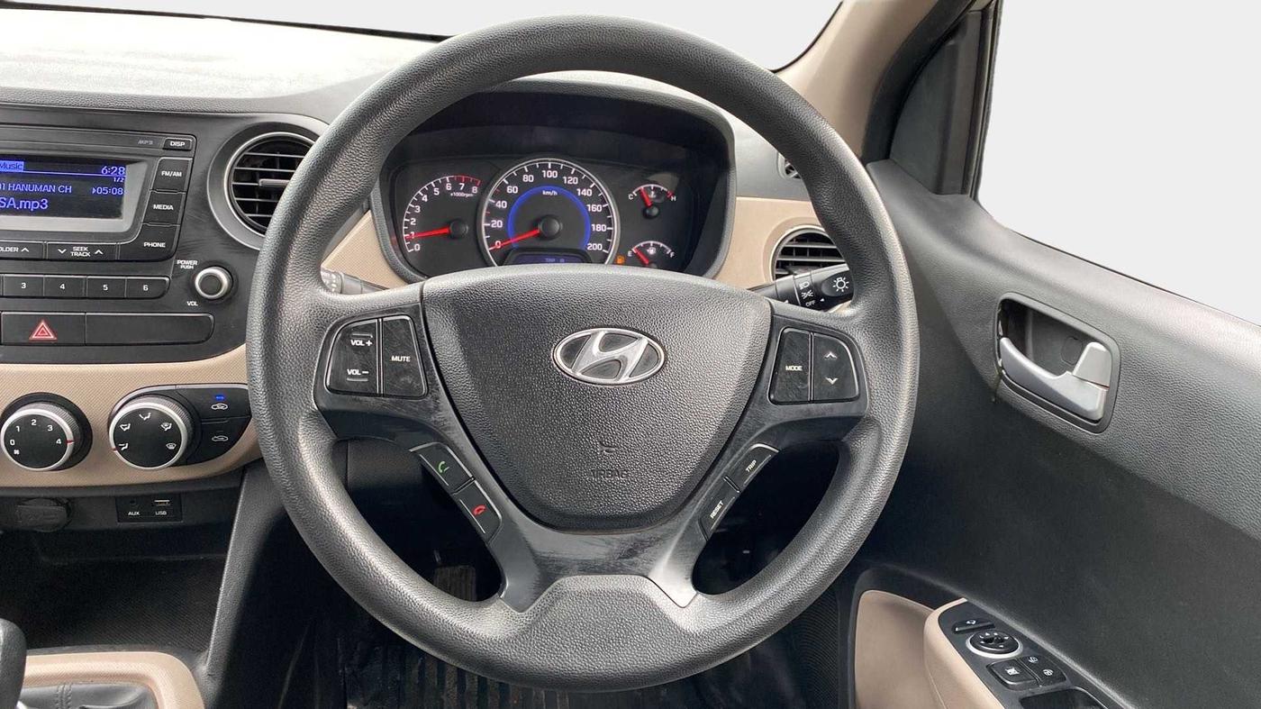 2016 Hyundai Grand i10 SPORTZ 1.2 KAPPA VTVT, Petrol, Manual, 47,344 km, Steering Wheel Close Up