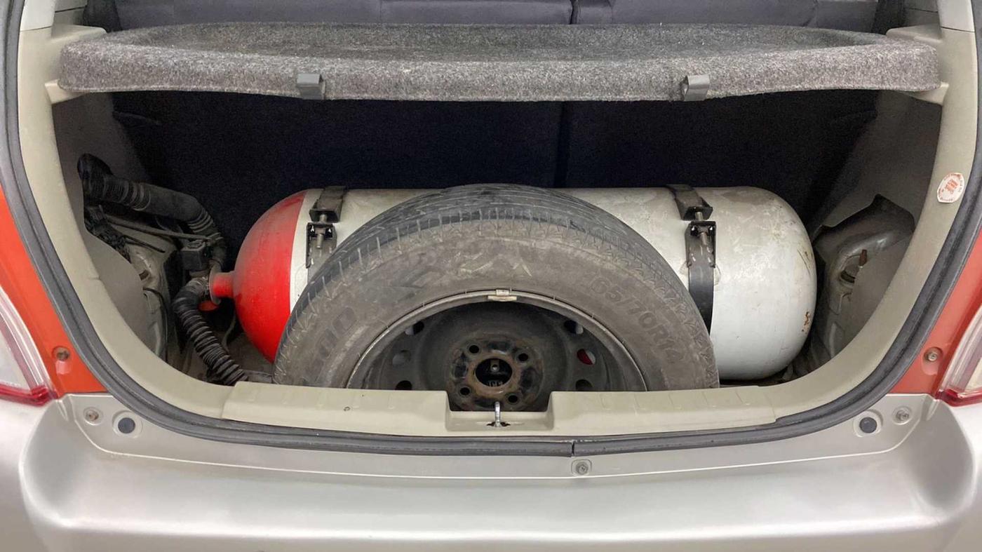 2017 Maruti Celerio VXI CNG, CNG, Manual, 1,03,371 km, Boot Inside