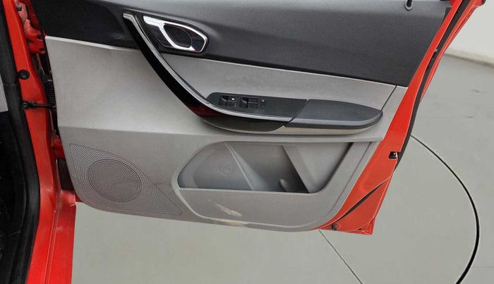2020 Tata Tiago XZA PLUS PETROL, Petrol, Automatic, 34,644 km, Driver Side Door Panels Control