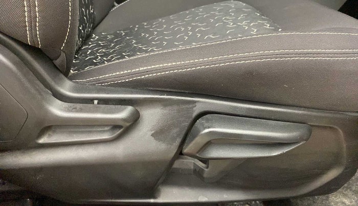 2020 Tata Tiago XZA PLUS PETROL, Petrol, Automatic, 34,644 km, Driver Side Adjustment Panel