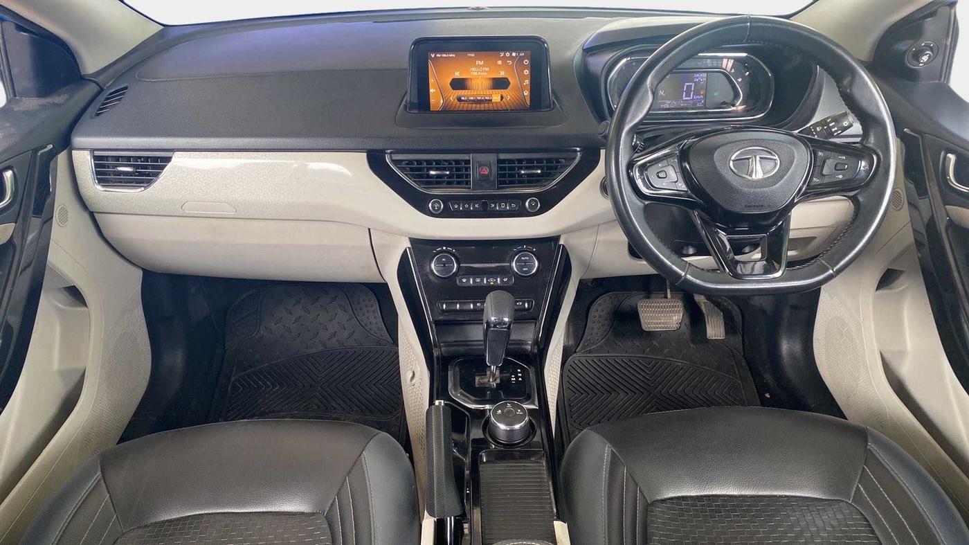 2020 Tata NEXON XZA PLUS (O) DIESEL, Diesel, Automatic, 44,400 km, Dashboard
