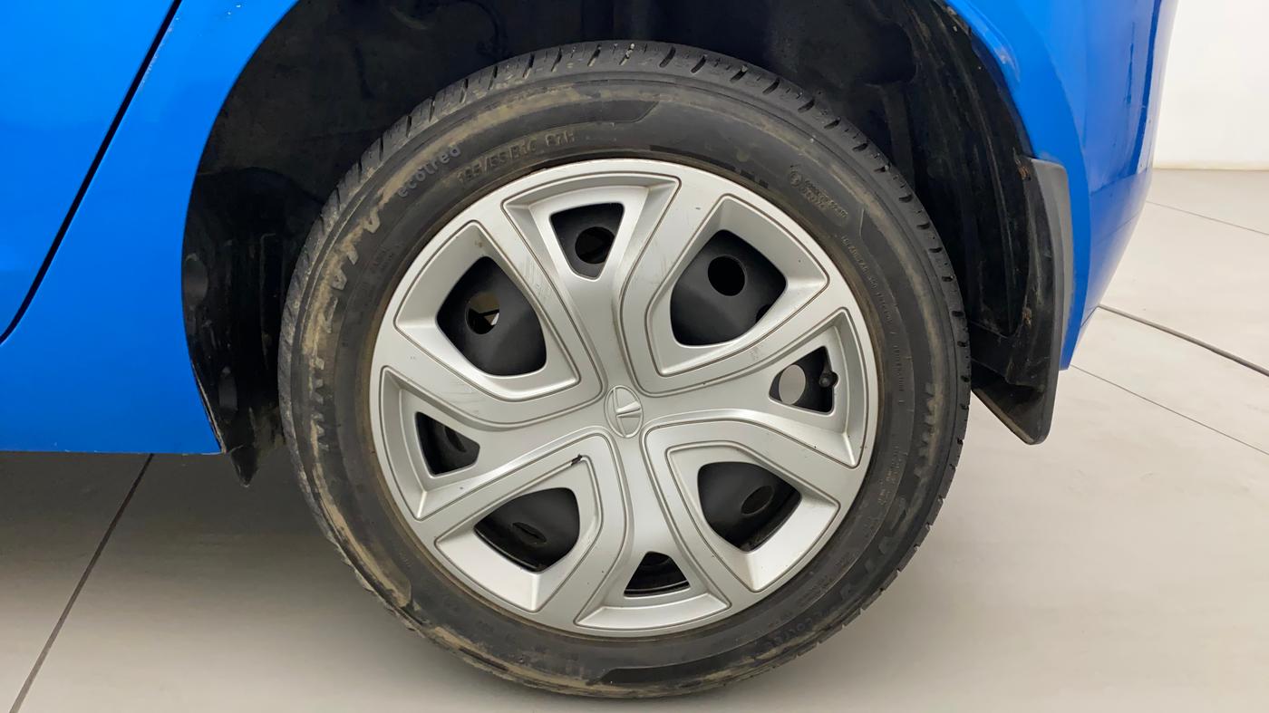 2022 Tata ALTROZ XM PLUS PETROL, Petrol, Manual, 30,462 km, Left Rear Wheel