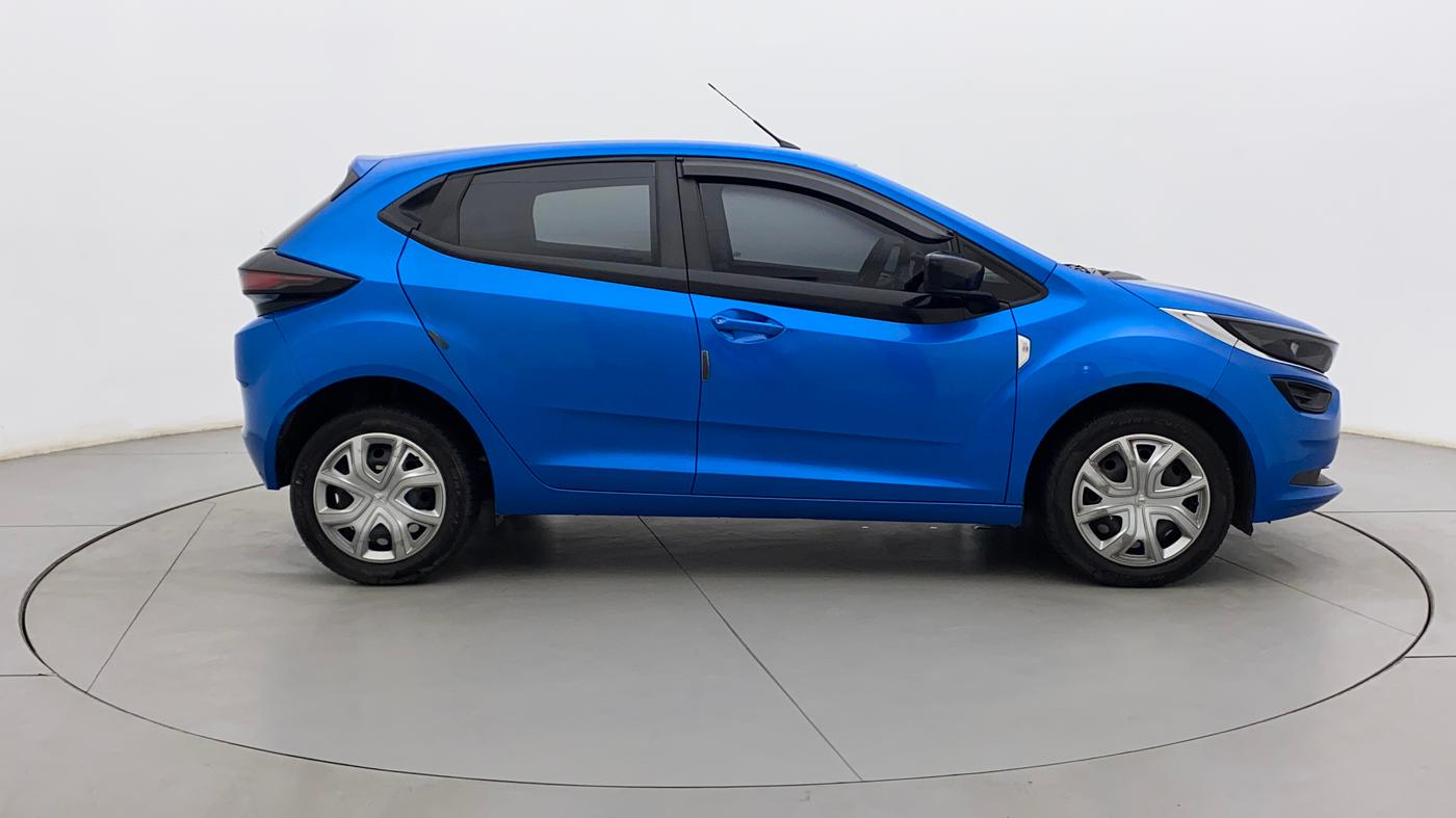2022 Tata ALTROZ XM PLUS PETROL, Petrol, Manual, 30,462 km, Right Side View