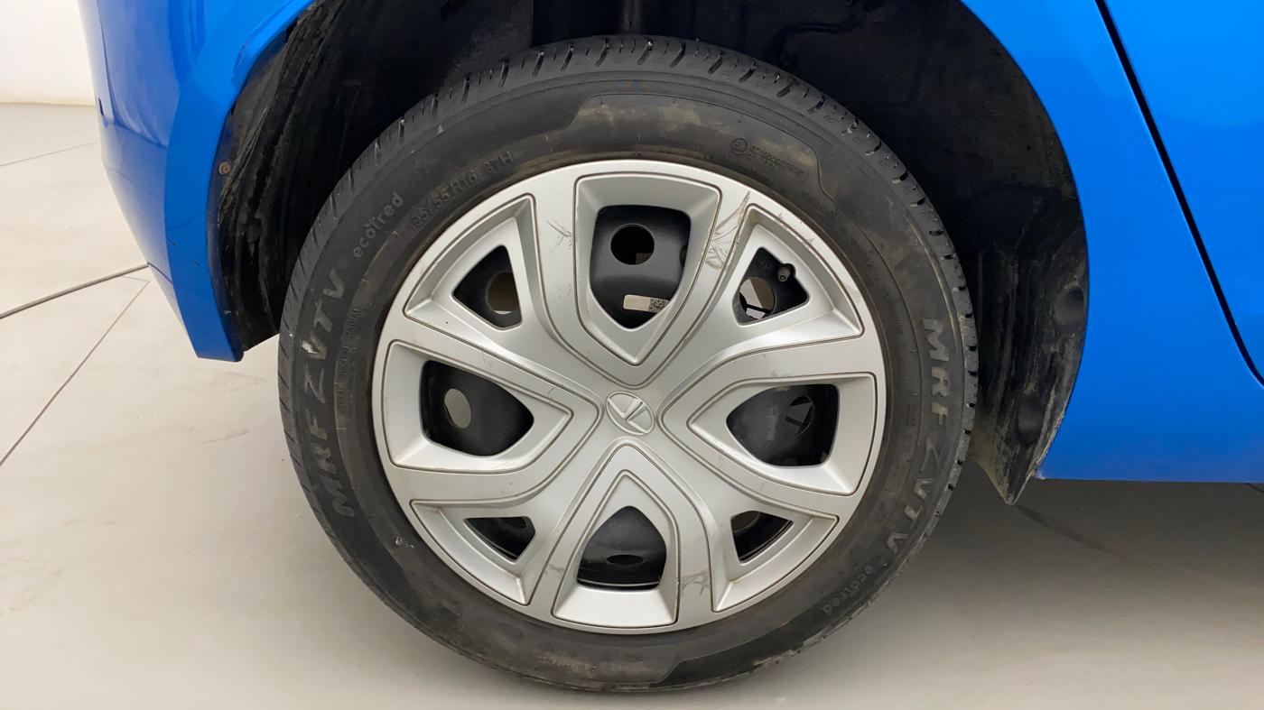 2022 Tata ALTROZ XM PLUS PETROL, Petrol, Manual, 30,462 km, Right Rear Wheel