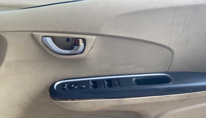 2018 Honda Amaze 1.2L I-VTEC SX, Petrol, Manual, 42,820 km, Driver Side Door Panels Control