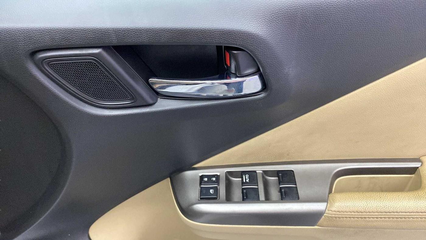 2016 Honda City 1.5L I-VTEC VX, Petrol, Manual, 47,206 km, Driver Side Door Panels Control