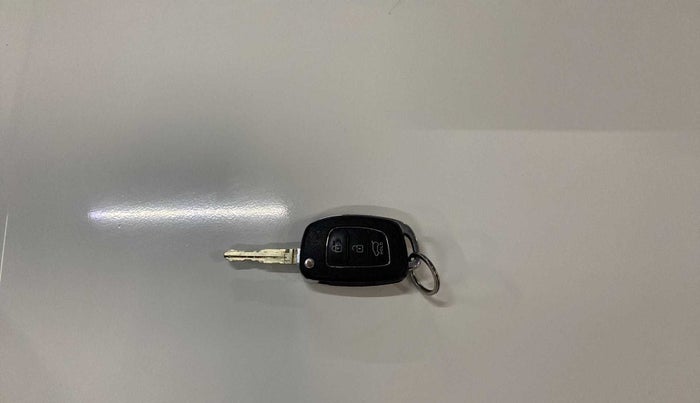 2022 Hyundai NEW I20 SPORTZ 1.5 MT, Diesel, Manual, 26,303 km, Key Close Up