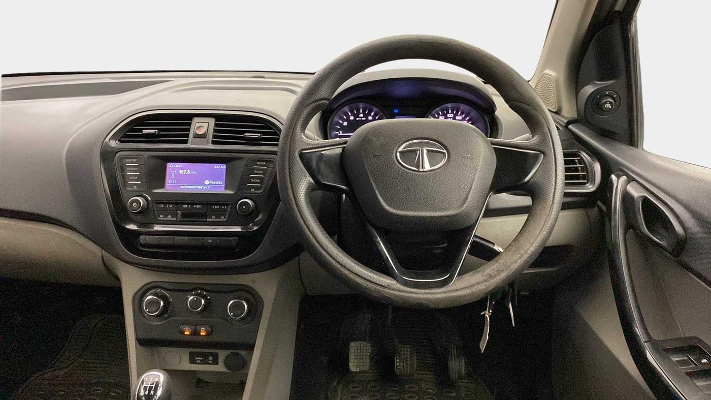 2018 Tata Tiago XT PETROL, Petrol, Manual, 95,067 km, Steering Wheel Close Up