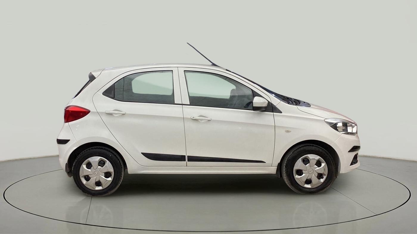 2018 Tata Tiago XT PETROL, Petrol, Manual, 95,067 km, Right Side View