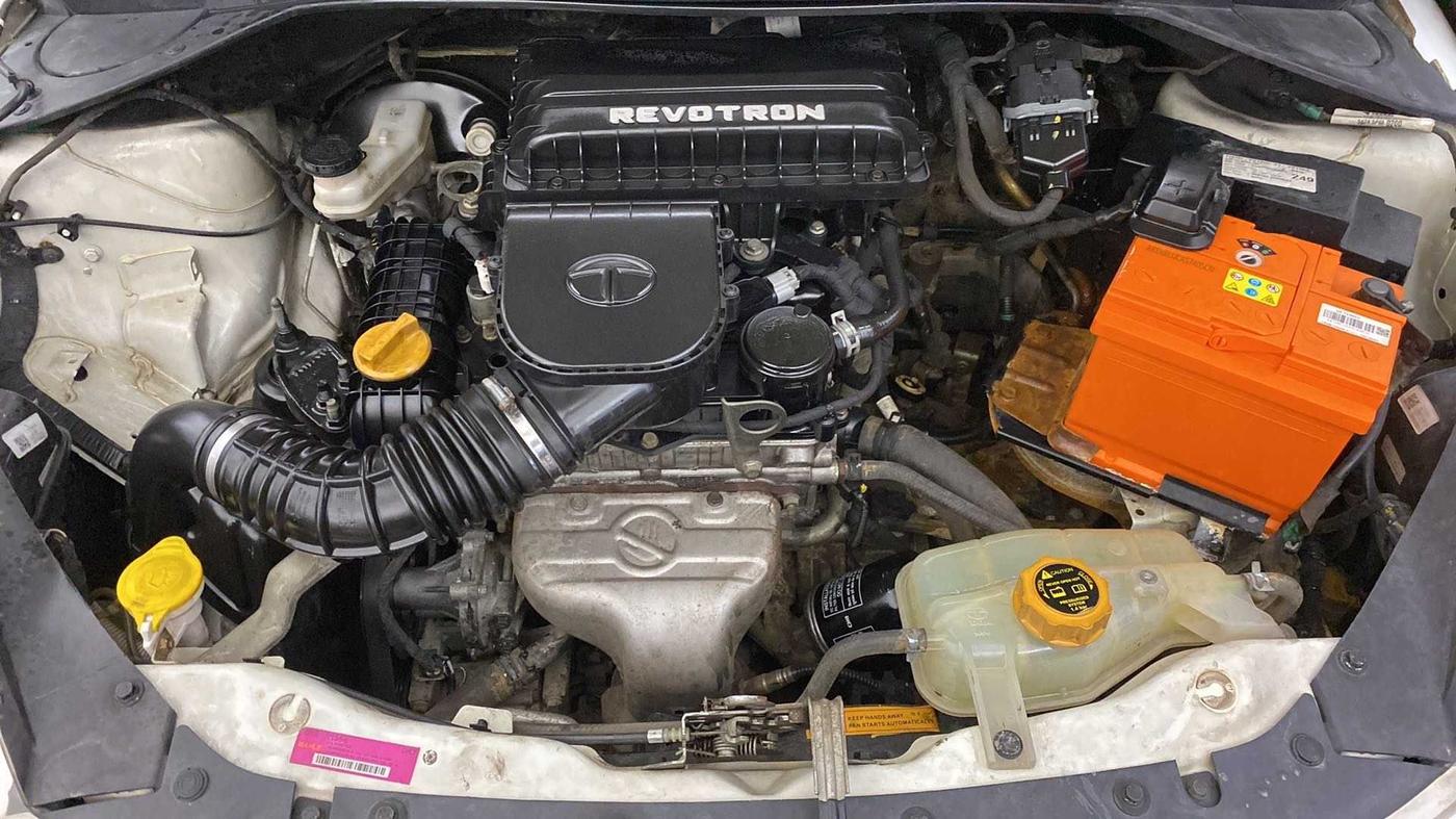 2018 Tata Tiago XT PETROL, Petrol, Manual, 95,067 km, Open Bonet