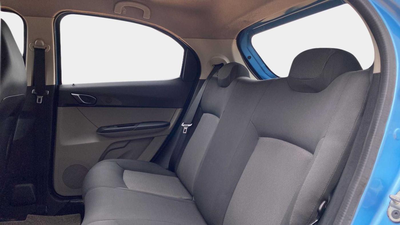 2017 Tata Tiago XT PETROL, Petrol, Manual, 60,536 km, Right Side Rear Door Cabin